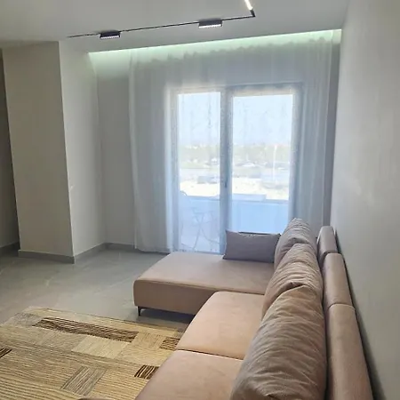 Seaside Escape 100m To Shore Appartement Golem (Tirana)